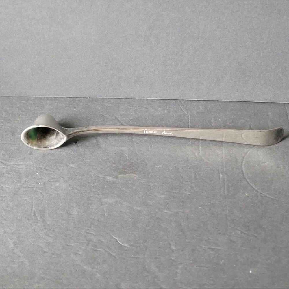 Leonard vintage  Silverplated Candle Snuffer in original box